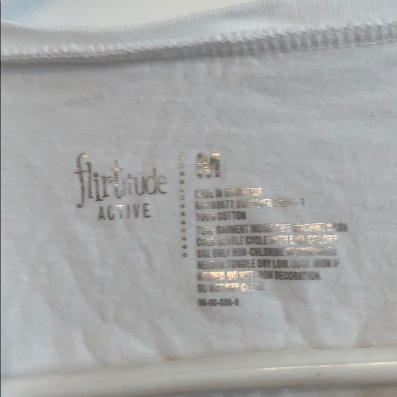 Shirt - Picture 3 of 4